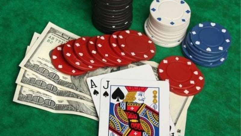 JQK Trong Xì Dách Là Bao Nhiêu Điểm Khi So Bài? Bạn Cần Biết